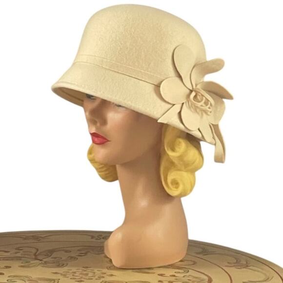 Vintage Cream White Cloche Hat Flower 100% Wool Cottagecore Downton Abbey - Picture 8 of 13